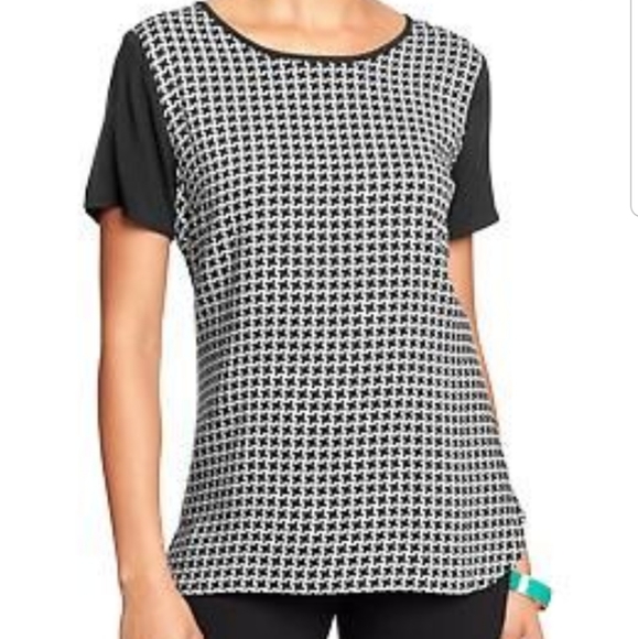 Old Navy Tops - Old Navy Houndstooth blouse Sz XL EUC